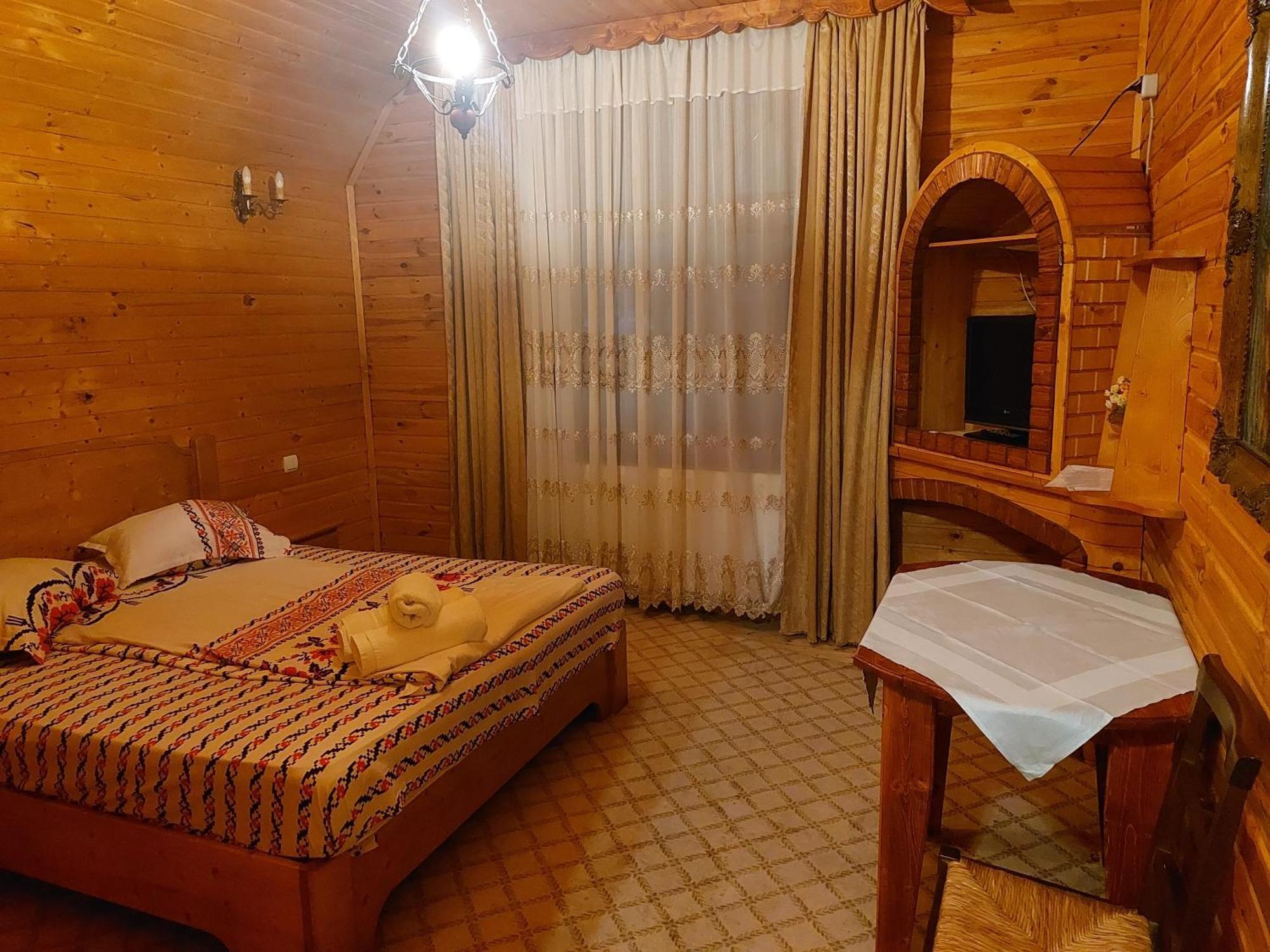 Complex Turcana Transalpina Sugag Bagian luar foto